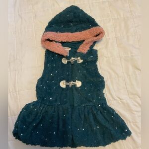 Little Lass Girls Hooded Vest Size 6 Green Faux Fur Trim Toggle Closure